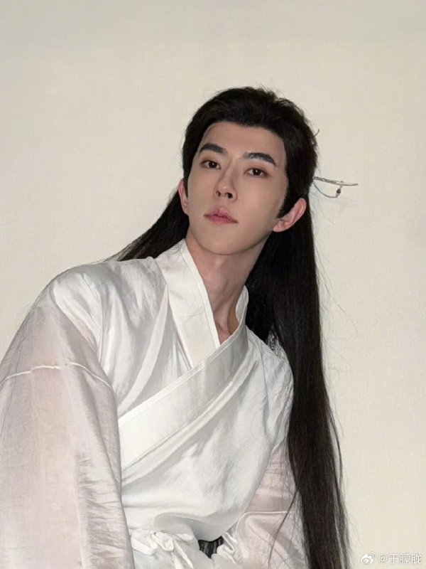 全国前三配资 演员于朦胧坠楼身故 终年37岁